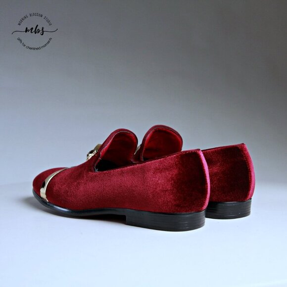 NWT Royal Shoes Velvet Loafers Red Gold Men 7.5 - Picture 5 of 14